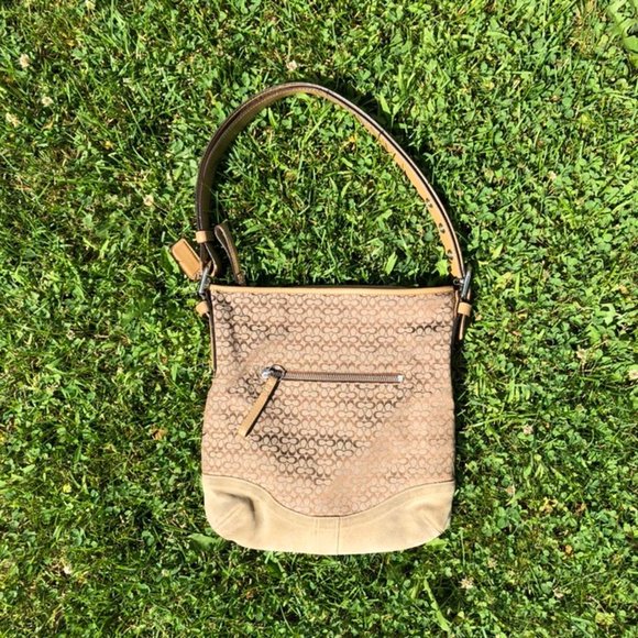 Coach brown & beige handbag. - Picture 1 of 4